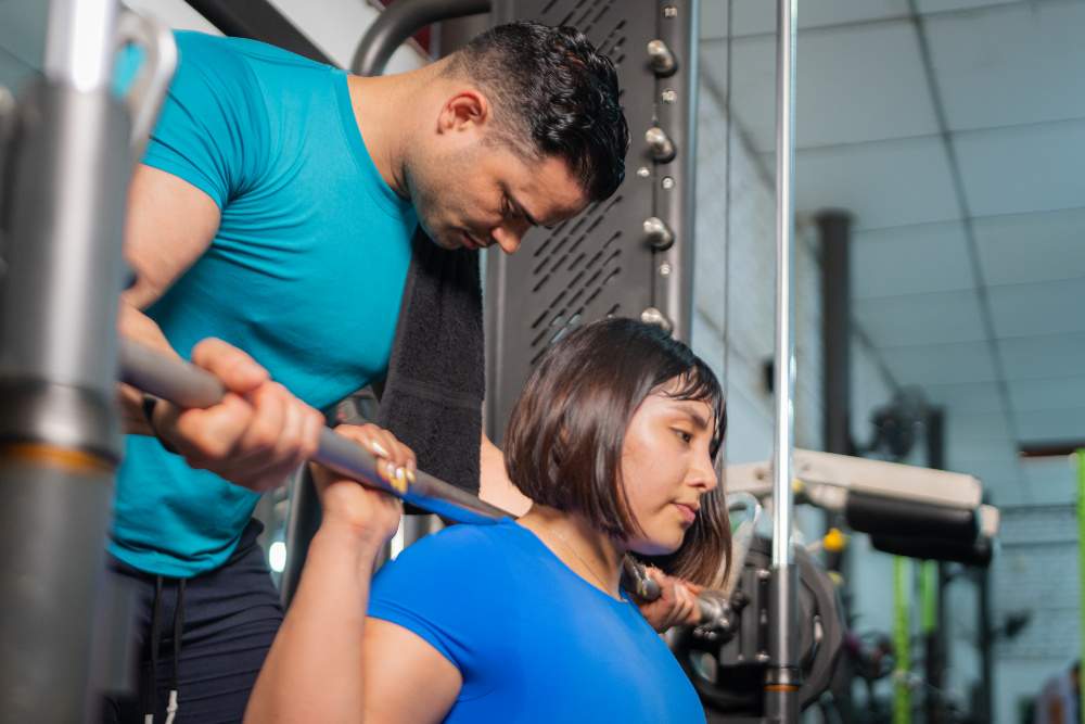 disadvantages of a personal trainer